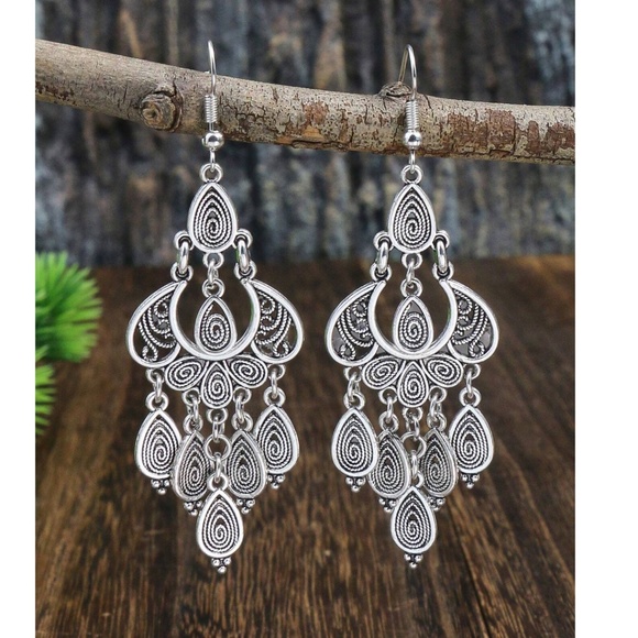 Boho Light Weight Drop Earrings - Picture 1 of 5